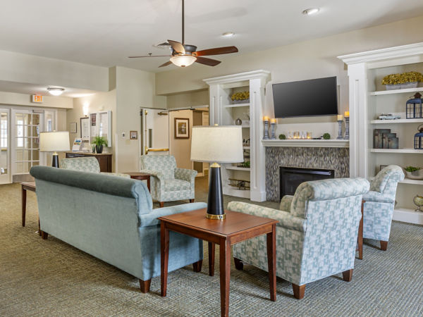 Brookdale Austintown Community Living Room