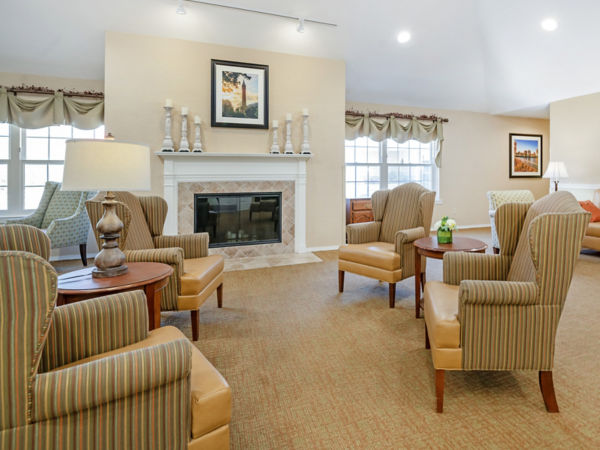 Brookdale Brookfield Capital Dr Community Living Room