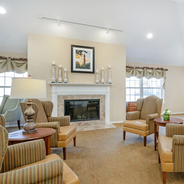 Brookdale Brookfield Capital Dr Community Living Room