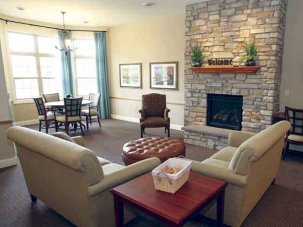 Brookdale Brookfield Mc Community Living Room
