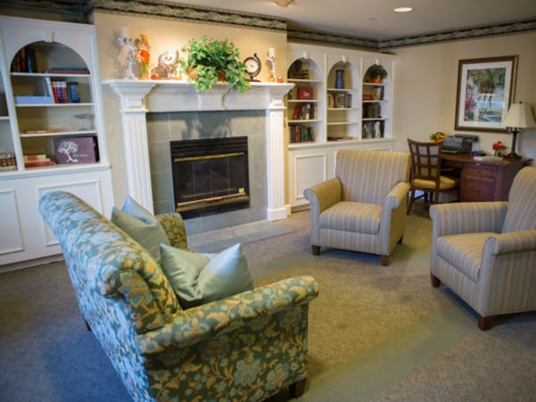 Brookdale Centre Pointe Boulevard Community Living Room