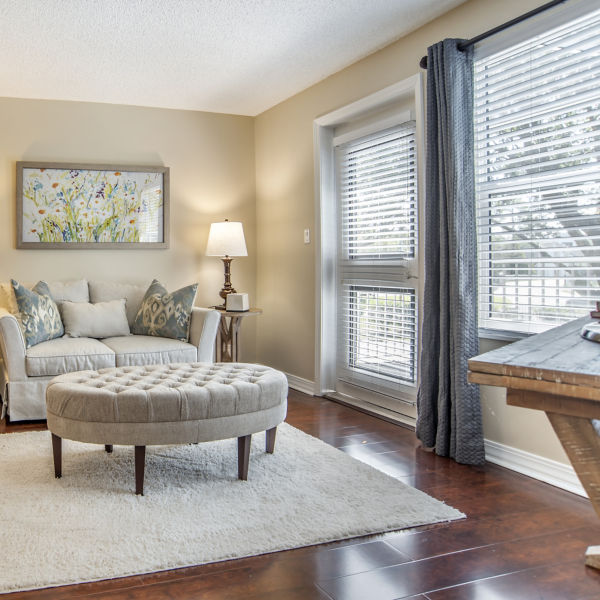 Brookdale Destin Apartment Living Room