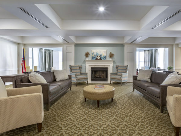 Brookdale Evesham Community Living Room