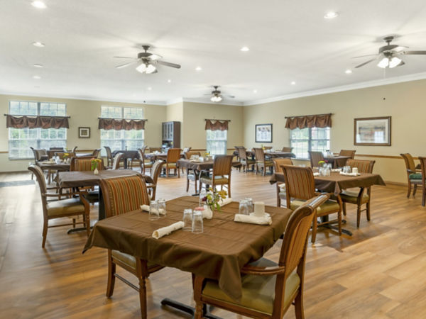 Brookdale Falling Creek Dining Room