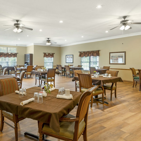 Brookdale Falling Creek Dining Room