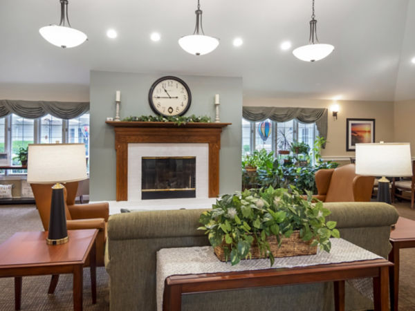 Brookdale Farmington Hills North Community Living Room
