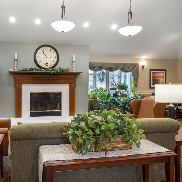 Brookdale Farmington Hills North Community Living Room