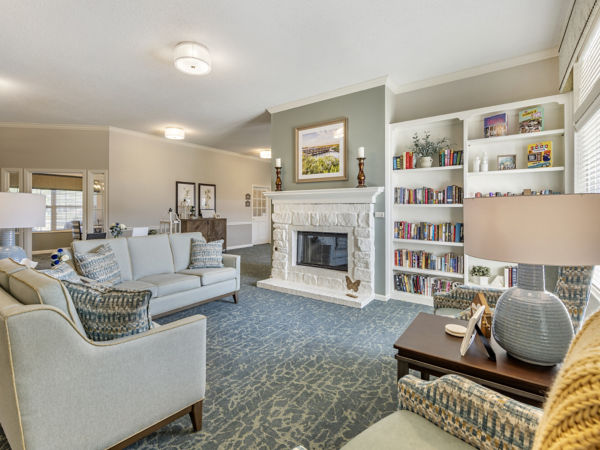 Brookdale Findlay Community Living Room