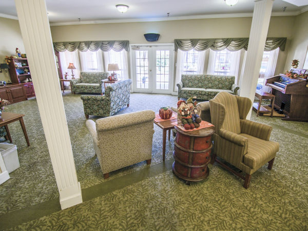 Brookdale Hampton Cove Community Living Room