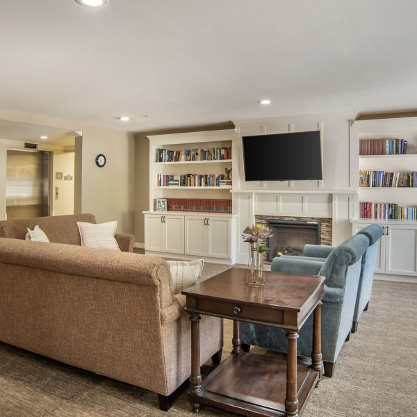 Brookdale Hattiesburg Al Community Living Room