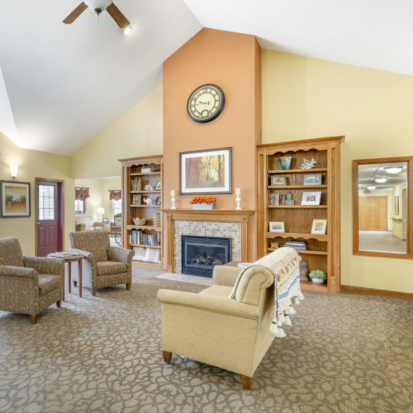 Brookdale Lacrosse Community Living Room