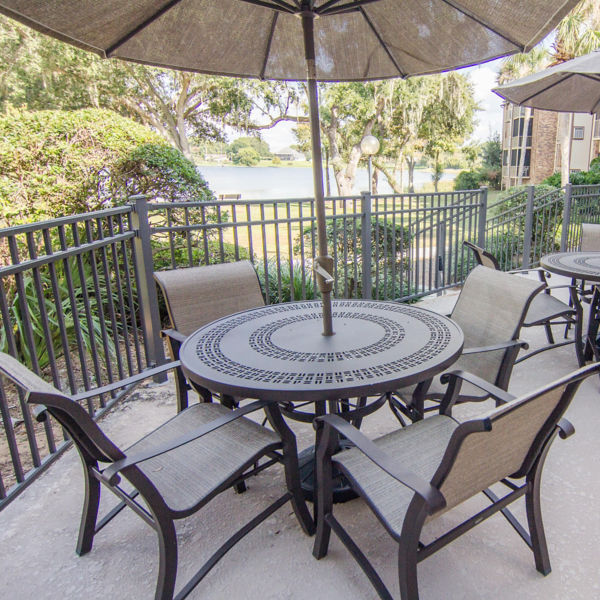 Brookdale Lake Tavares Patio