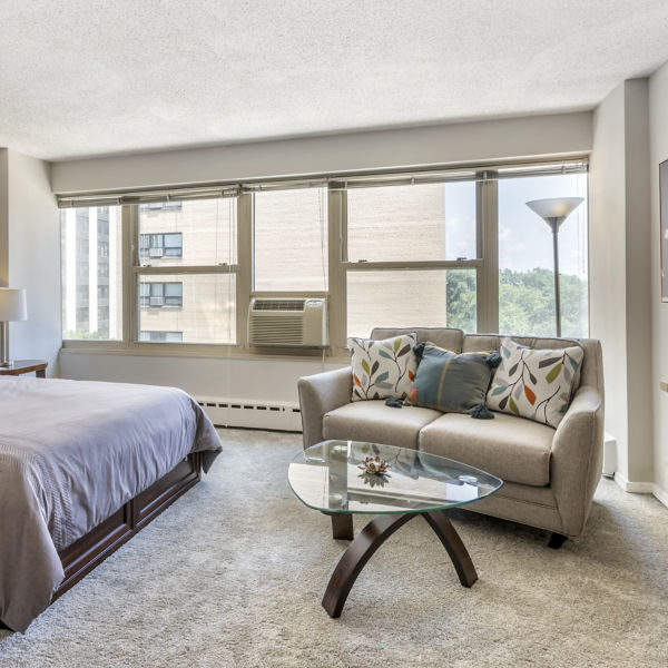 Brookdale Lake View Apartment Bedroom