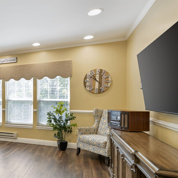 Brookdale Leawood State Line Community Living Room