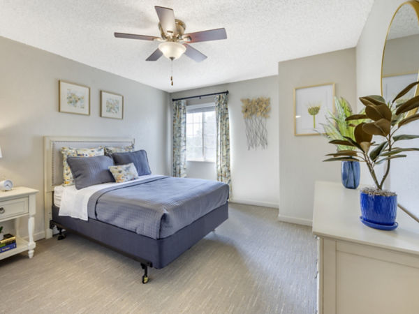 Brookdale Liberal Springs Apartment Bedroom