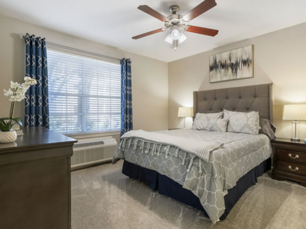 Brookdale Memorial City Apartment Bedroom