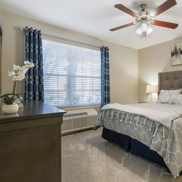 Brookdale Memorial City Apartment Bedroom