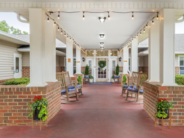 Brookdale Monroe Square Mc Porch