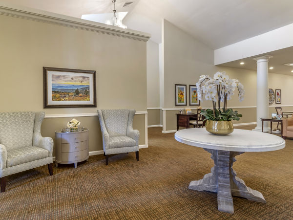 Brookdale Mount Vernon Drive Foyer