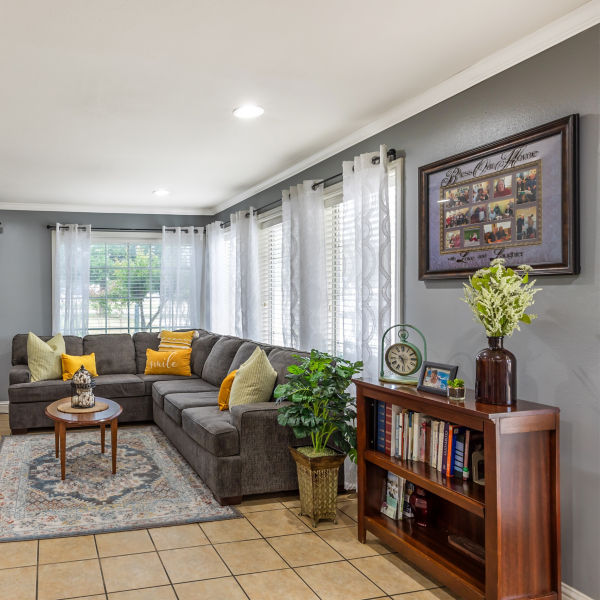 Brookdale Oak Hollow Community Lounge