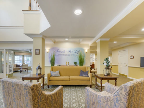Brookdale South Windsor Community Living Room
