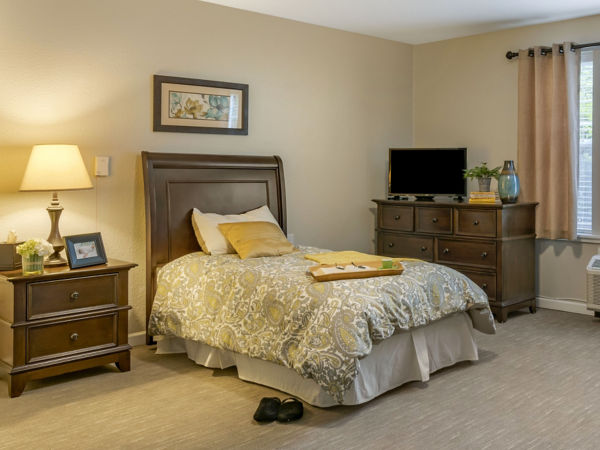 Brookdale Stonestreet Apartment Bedroom