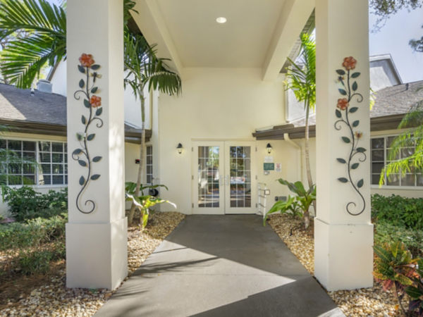 Brookdale Tarpon Springs Entrance