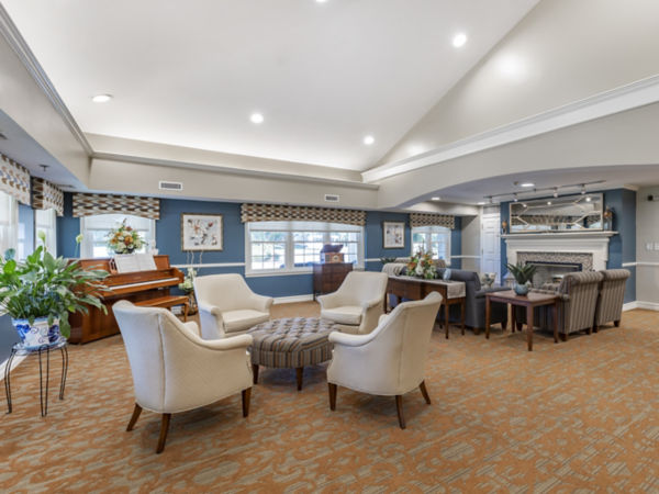 Brookdale Utica Al Community Living Room