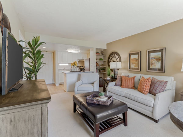 Brookdale Valencia Apartment Living Room