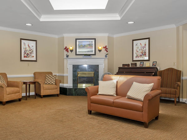 Brookdale West Hartford Community Living Room
