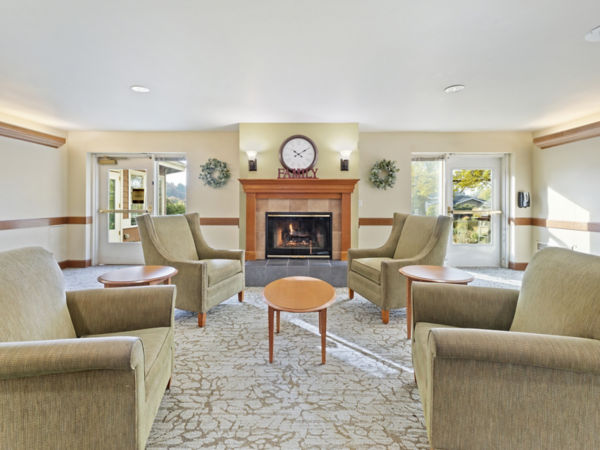 Brookdale Yakima Community Living Room