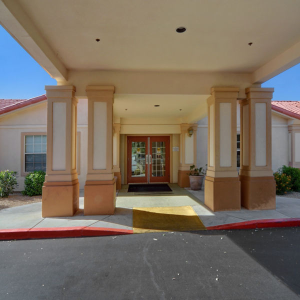 Brookdale Arrowhead Ranch Covered Entrance