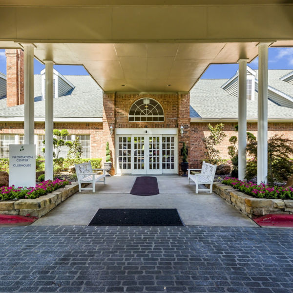 Brookdale Club Hill Entrance