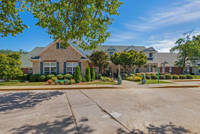 Park Pointe Village