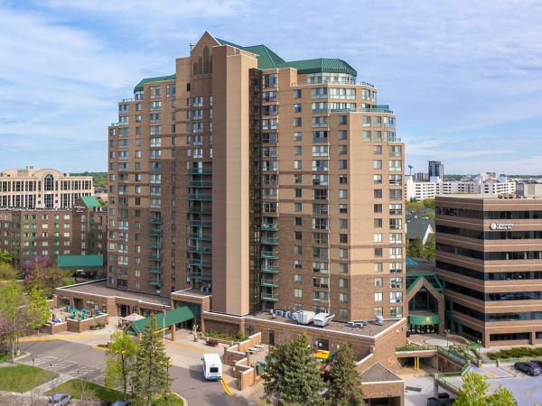 Brookdale Edina Aerial View