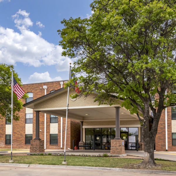 Brookdale Grand Court Lubbock Entrance