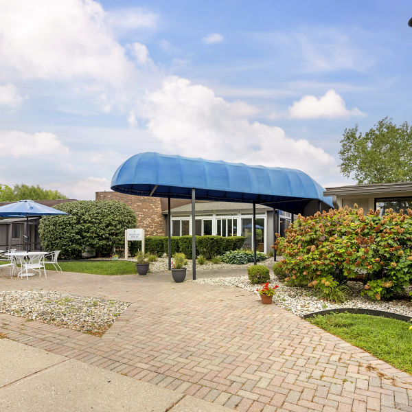 Brookdale Kettering Entrance