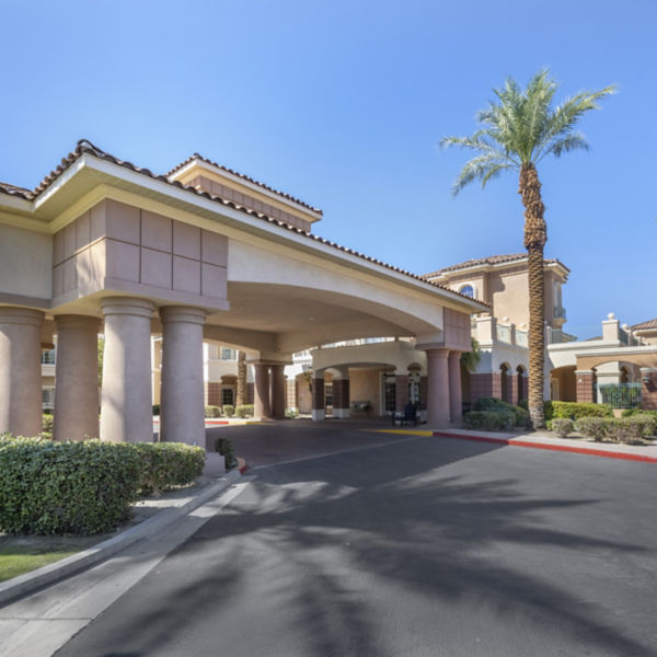 Brookdale Mirage Inn Entrance