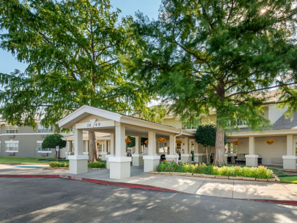 Brookdale Sikes Lake Entrance