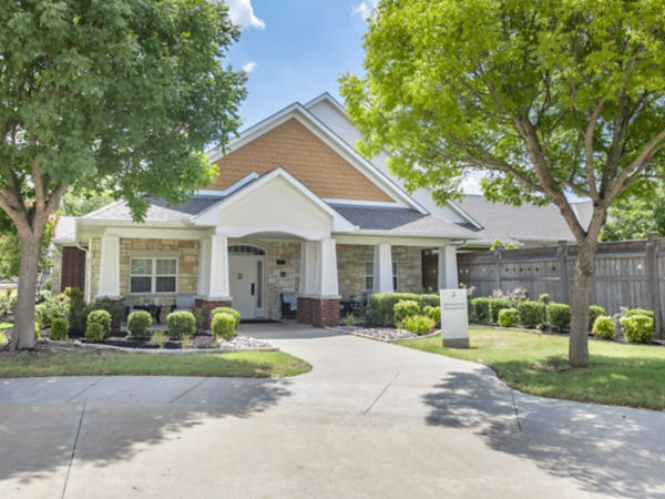 Brookdale Waxahachie Entrance