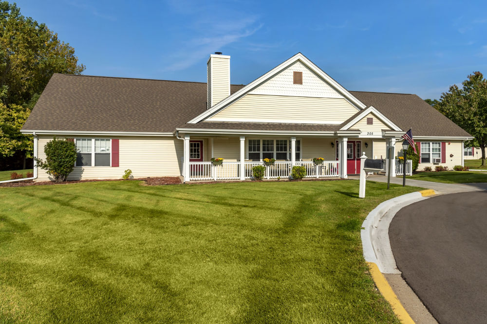 West St Paul Entrance