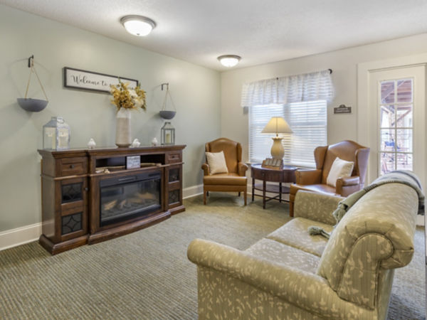 Brookdale Burlington Mc Community Living Room