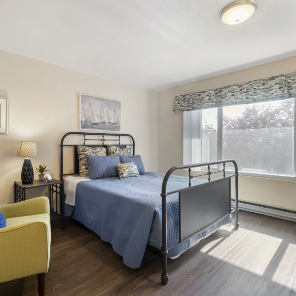 Brookdale Federal Way Apartment Bedroom