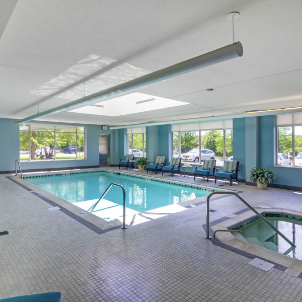 Brookdale Glen Ellyn Pool