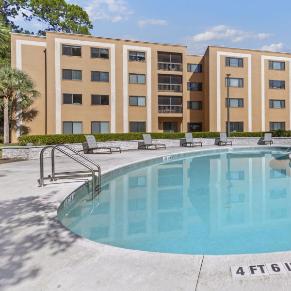 Brookdale Mandarin Pool