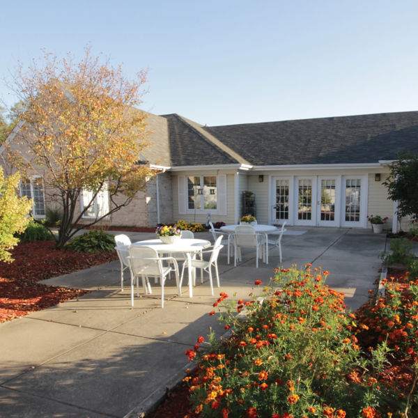 Brookdale Meridian Mi Mc Patio