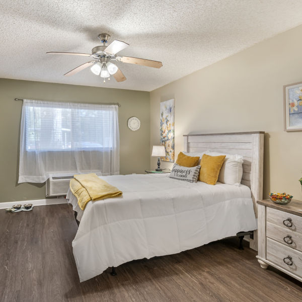 Brookdale Paddock Hills Apartment Bedroom