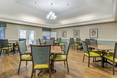 Pointe West Dining Room