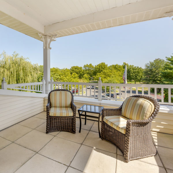 Brookdale South Windsor Balcony Patio