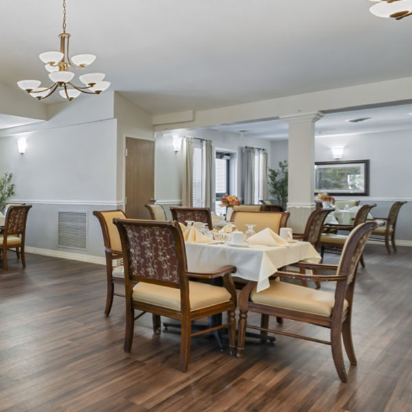 Brookdale Summerfield Dining Room